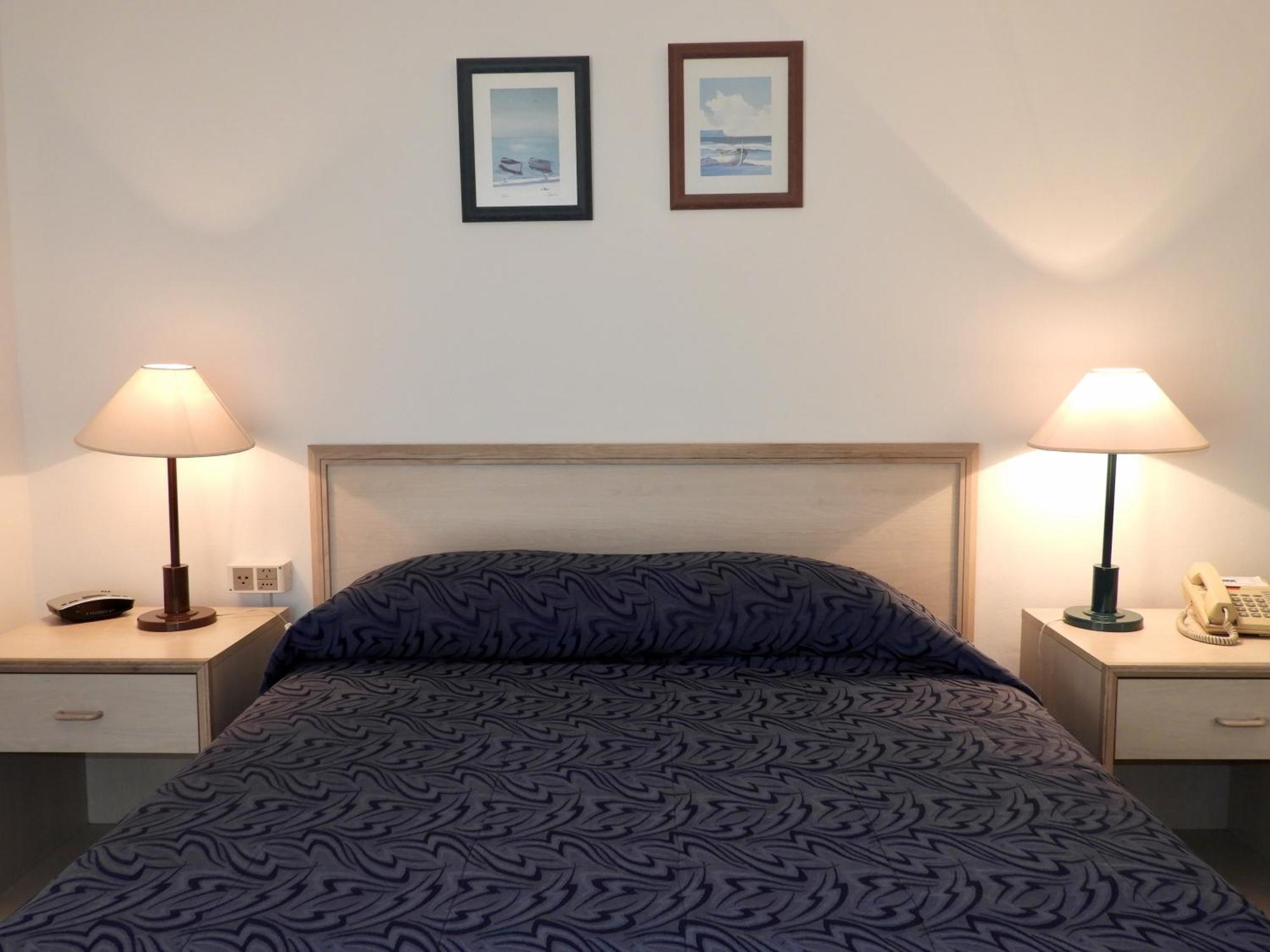 מונטווידאו Hotel Tres Cruces מראה חיצוני תמונה