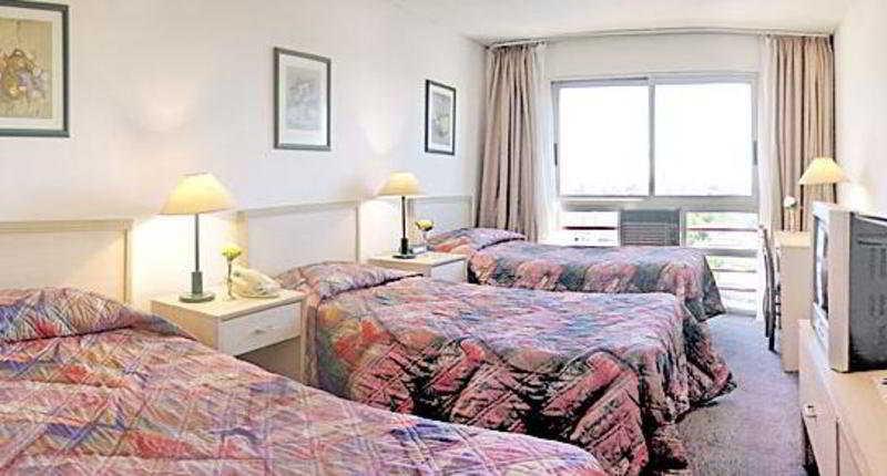 מונטווידאו Hotel Tres Cruces מראה חיצוני תמונה