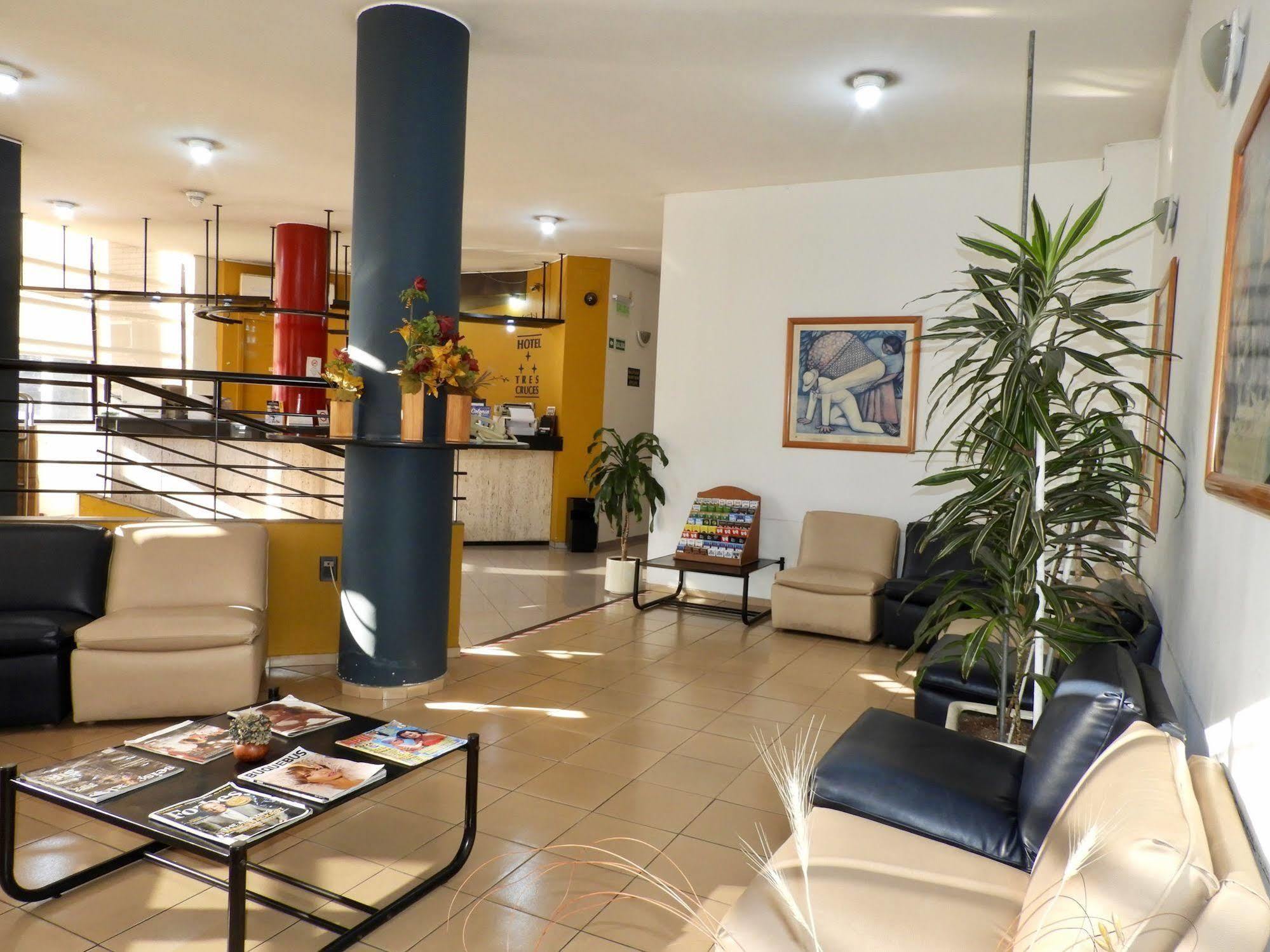 מונטווידאו Hotel Tres Cruces מראה חיצוני תמונה